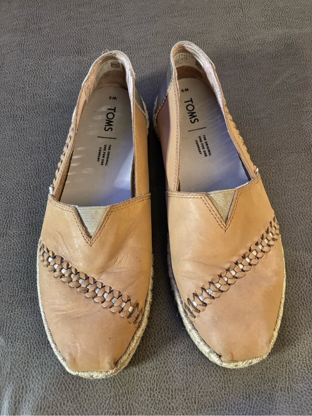 TOMS Men’s Tan Leather Slip-On Loafers